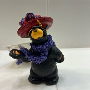 New, lBearfoots Jeff Fleming “Dressed for Tea” Bear Figurine w/ Tag. Red Hat